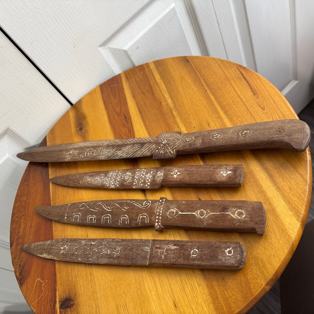 Wood tribal carved knives daggers bayonets‎ Kiriwina